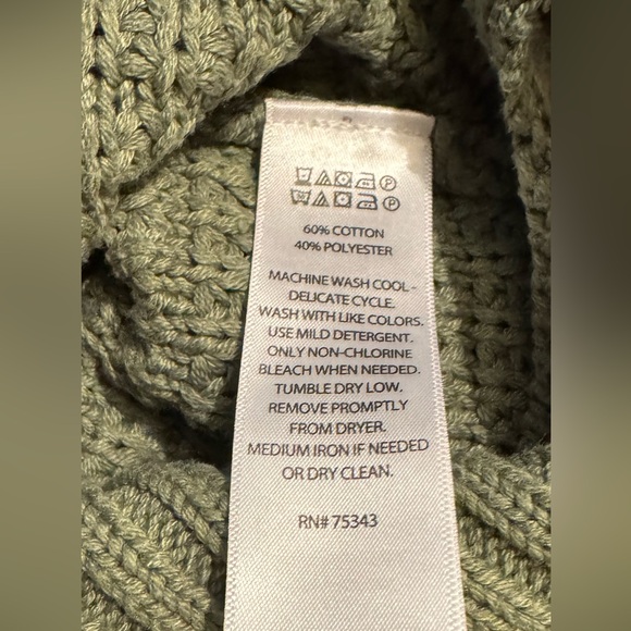 Rachel Zoe Hooded Knit pullover - Picture 8 of 8